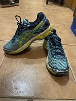 Отдается в дар Кроссовки ASICS оригинал 42-42,5