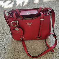 Отдается в дар Сумка Guess