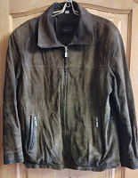 Отдается в дар Замшевая мужская куртка на молнии (натуральная свиная кожа), японский бренд «JC». Размер 46-50
