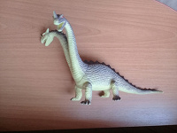 Отдается в дар Динозавр двухголовый