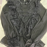 Отдается в дар Блуза чёрная, брюки, кофта Zara