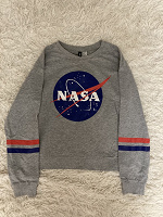 Отдается в дар Лонгслив NASA, H&M (XS)