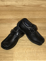 Отдается в дар Туфли фирменные на мальчика Giorgio размер 9 (стелька 16.5см)