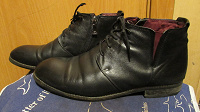 Отдается в дар Мужские кожаные ботинки черного цвета 40р.