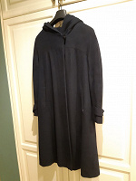Отдается в дар Пальто осеннее, с капюшоном, размер 44-46, состав шерсть + кашемир, цвет тёмно-синий