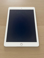 Отдается в дар iPad Air 2 (требуется ремонт)