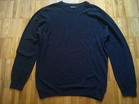 Отдается в дар Мужская трикотажный свитер XL 52 размер