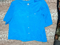 Отдается в дар голубая блузка