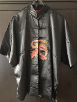 Отдается в дар Китайская черная рубашка с драконом