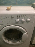 Отдается в дар Стиральная машинка indesit wiul 103