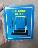 Отдается в дар игрушка «балансирующие шарики»