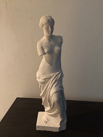 Отдается в дар Гипсовая скульптура Венера