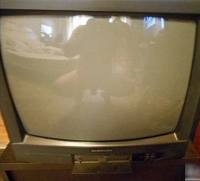 Отдается в дар Старый телевизор