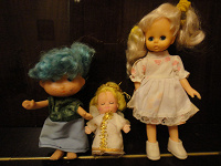 Отдается в дар 3 старые куклы