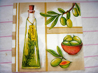 Отдается в дар Салфетки: вино и оливки
