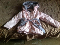 Отдается в дар Демисезонная куртка для девочки 9-11 лет