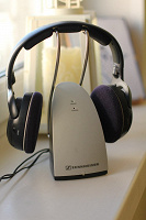 Отдается в дар Беспроводные наушники Sennheiser HDR 120