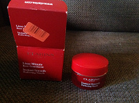 Отдается в дар Основа под макияж clarins новая
