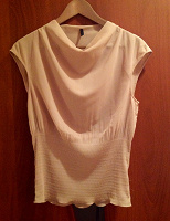 Отдается в дар Блузка Benetton, р. 44-46