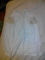 Отдается в дар красивая блузка 40-42 размер