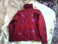 Отдается в дар Красные свитерки для девочки