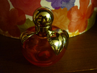 Отдается в дар Nina Ricci