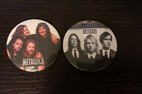 Отдается в дар 2 значка- Metallica, Nirvana