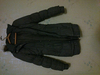 Отдается в дар Серая зимняя куртка женская размер 42