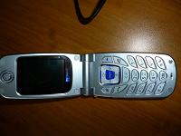 Отдается в дар Сотовый телефон «Samsung»раскладушка.