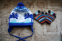 Отдается в дар Зимние шапочки и перчатки