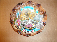 Отдается в дар Декоративная тарелочка «Италия»