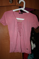 Отдается в дар Розовая футболка 44-46-48.