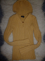 Отдается в дар свитер размера xs..40-42 рост от 165 см