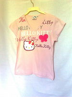 Отдается в дар Фотболка «Hello Kitty»