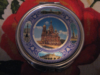Отдается в дар Складное зеркало с видами Санкт-Петербурга