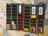 Отдается в дар 6 планок DDR1 по 256мб