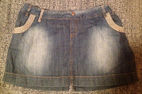 Отдается в дар Игривая джинсовая мини-юбка, размер 50-52