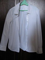 Отдается в дар Белая рубашка 6-7 лет круглый воротничок