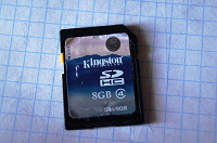 Отдается в дар Флешка SD 8GB