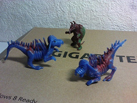 Отдается в дар Мини-игрушки Динозаврики