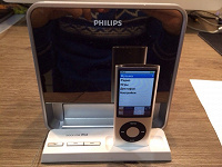Отдается в дар Cистема развлечений с док-станцией Philips DC190/12