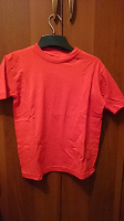Отдается в дар футболка красная 9-11 лет