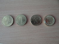 Отдается в дар 10-ти рублевые монетки — повторяшки