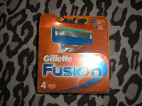 Отдается в дар Набор бритвенных лезвий к Gillette Fusion. Новая, вскрытая упаковка.