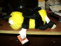 Отдается в дар игрушка пчелка