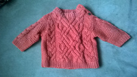 Отдается в дар Красивый свитер малышу