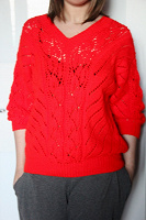 Отдается в дар Мягкий красный свитер