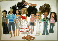 Отдается в дар Куклы — Барби, Кены и Винкс