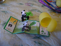 Отдается в дар киндер игрушка панда