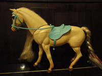 Отдается в дар игрушечная лошадь